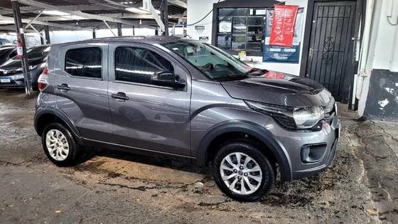 FIAT MOBI 1.0 EVO FLEX LIKE. MANUAL FIAT MOBI 1.0 EVO FLEX LIKE. MANUAL